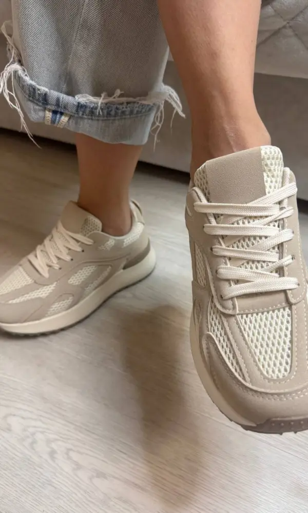 Кроссовки женские р-р 36-41