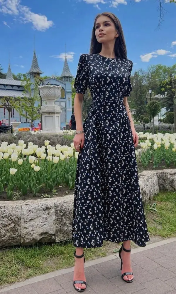 Платье летнее с коротким рукавом ( р-р 42-48)