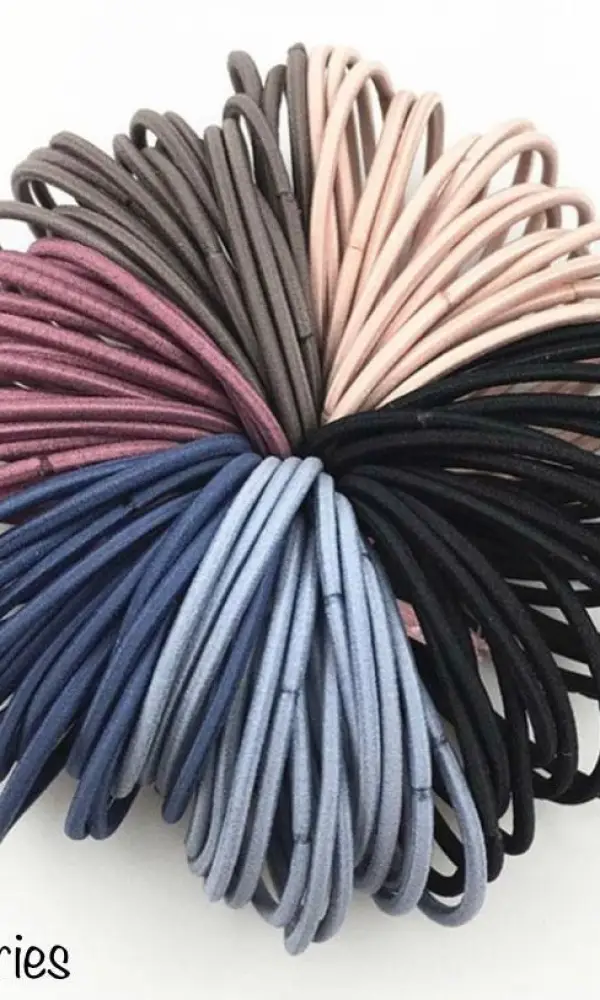 Тонкие резинки в ассортименте цветов 