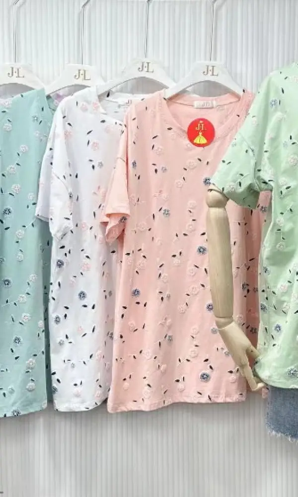 Футболка женская , оверсайз, объемный принт (р-р 56-58)