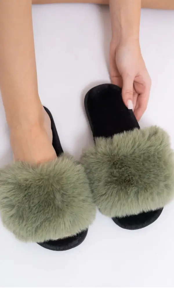 Тапочки пушистые женские р-р 36-41