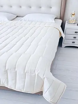 Одеяло всесезонное с синтепоном 200*210