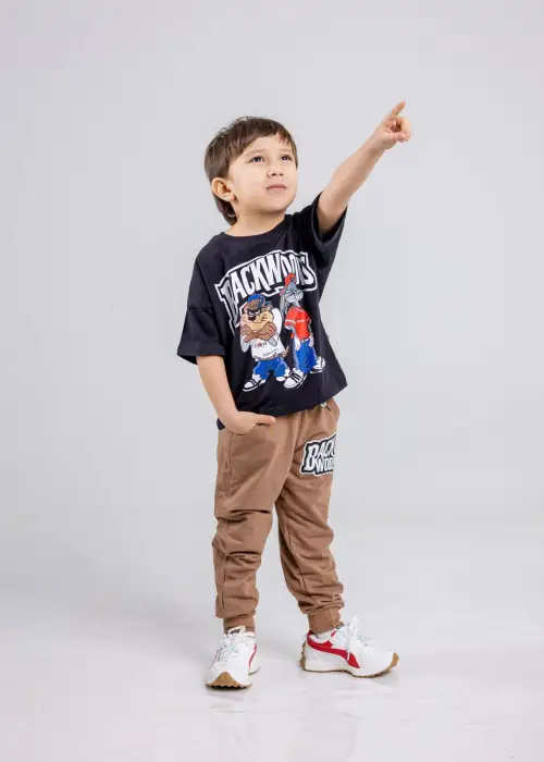 Костюм трикотажный на мальчика , футболка-брюки ( р-р 98-122)
