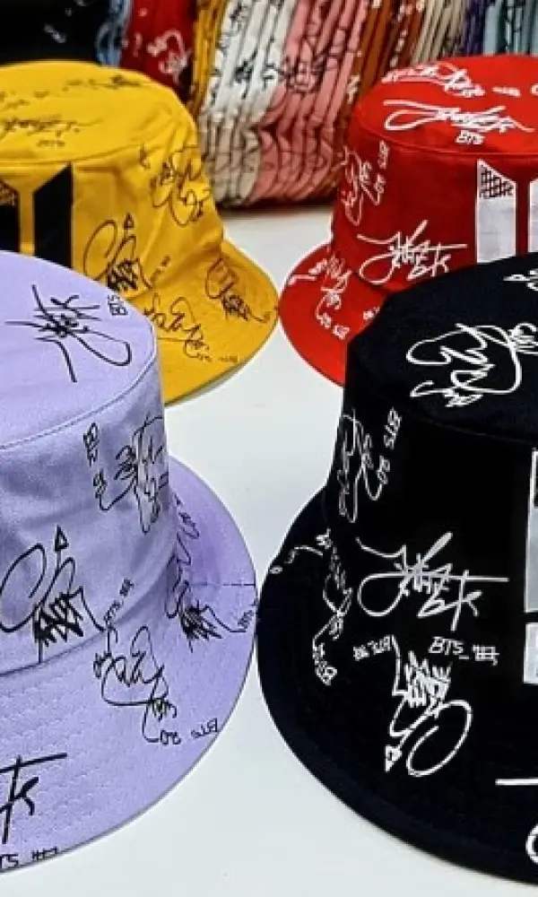 Женская панама с надписями ( р-р 55-56)