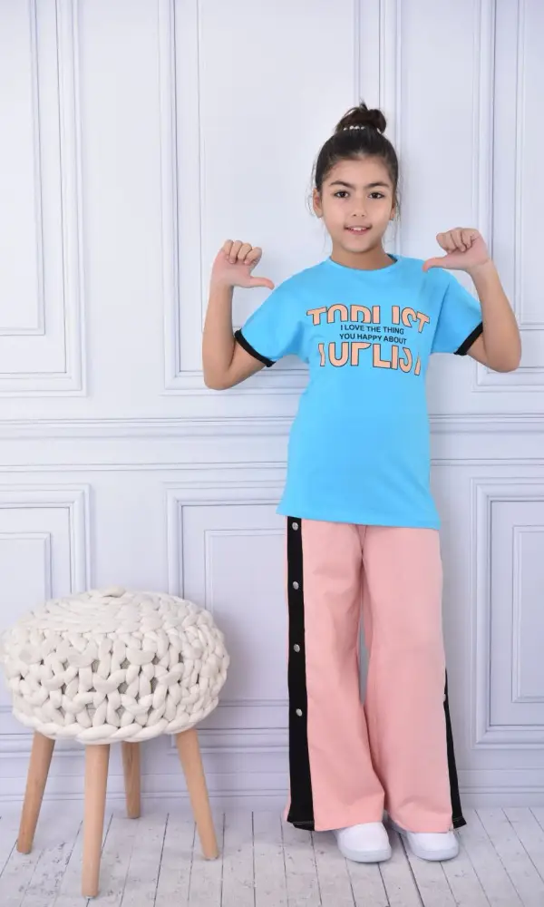 Костюм летний на девочку, брюки на клепках ( 8-12 лет)