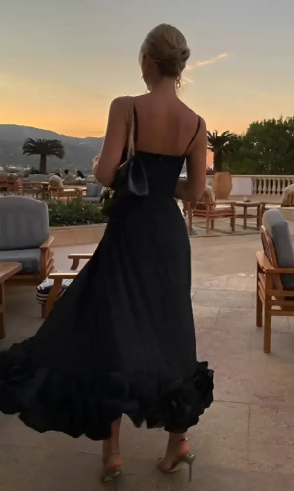 Платье праздничное с воланами женское (р-р 42-44)