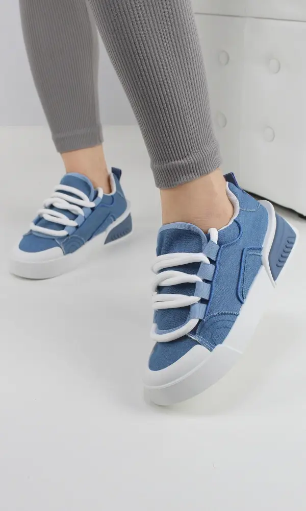 Женские кроссовки экокожа  на шнуровке ( р-р 36-41)