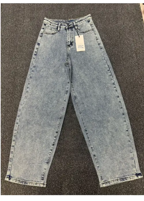 Джинсы- багги со стразами р-р 25-30