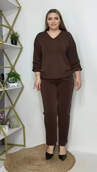 Костюм двойка со стразами женский (р-р 50-54)