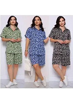 Костюм летний с шортами и рубашкой женский (р-р 48-54)