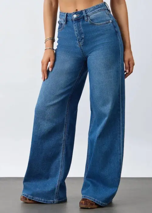 Джинсы трубы широкие с высокой посадкой женские (р-р 25-30)