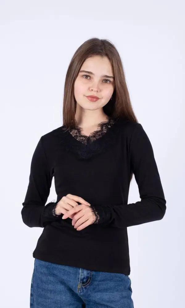 Лонгслив с кружевом для девочки-подростка р-р 36-44
