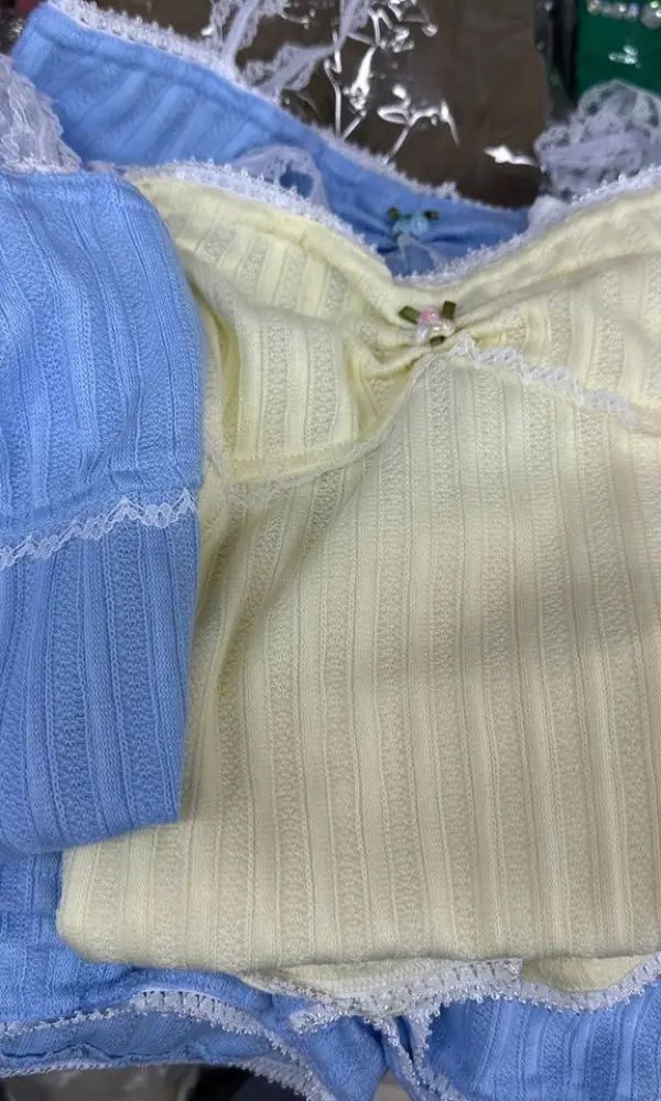 Женская пижама-домашний комплект ( р-р  s m l )