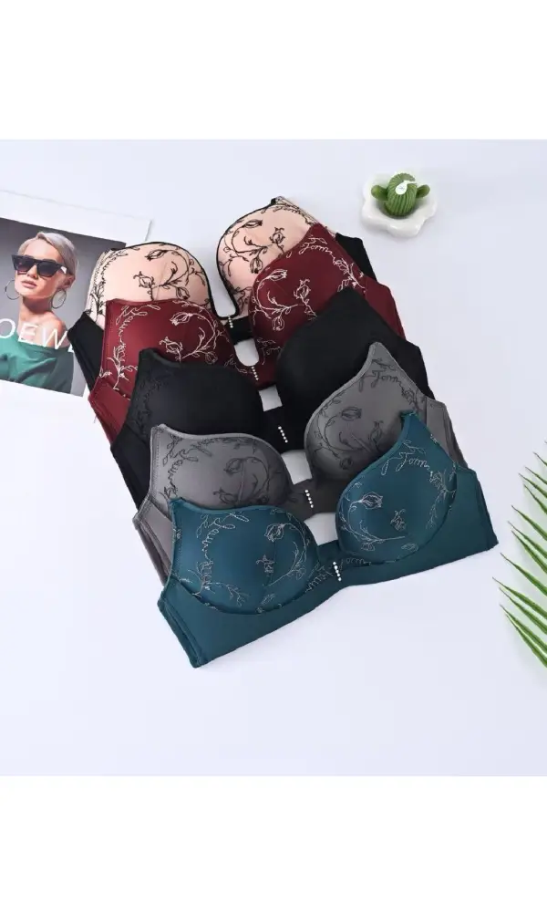 Бюстгальтер с вышивкой и стразами р-р 80В-90В