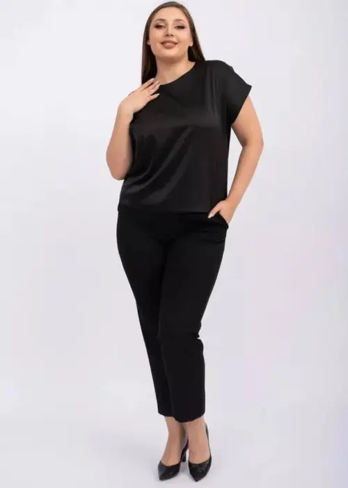 Блуза шелковая свободного кроя( р-р 50-56)