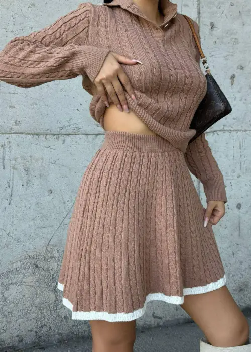 Костюм тёплый женский с юбкой р-р 42-46