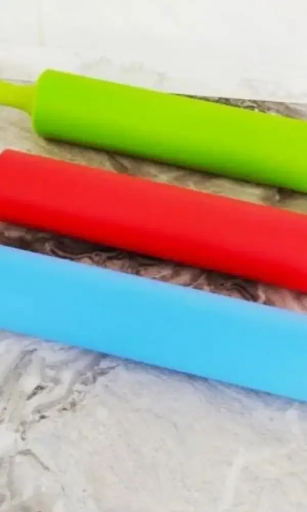 Скалка силиконовая 25 см