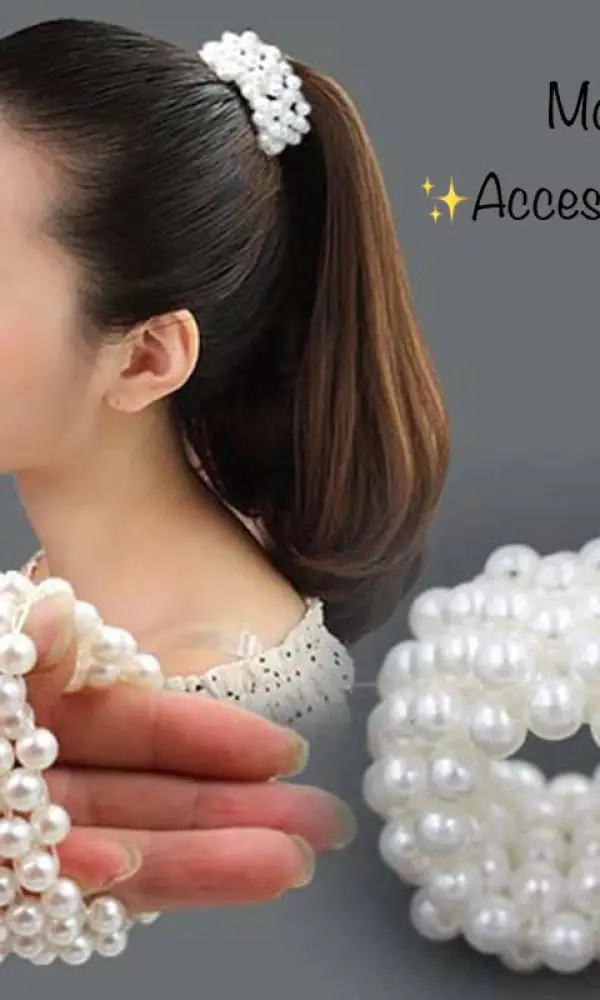 Резинка для волос жемчужная из бусин (4 см)