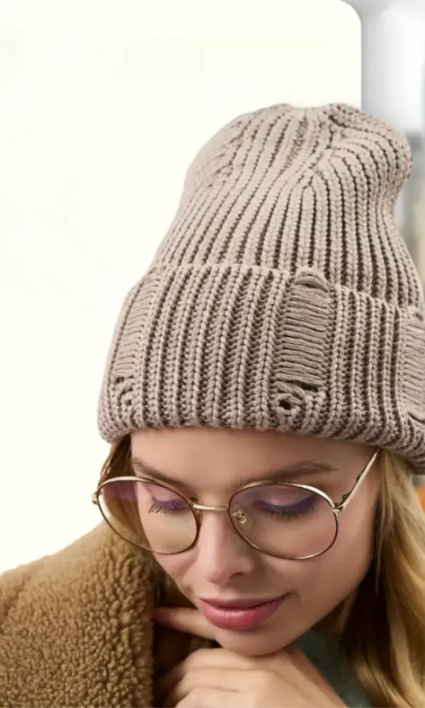 Шапка вязаная рваная р-р 54-58