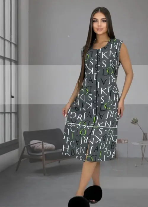 Халат женский на молнии без рукавов (р-р 50-60)