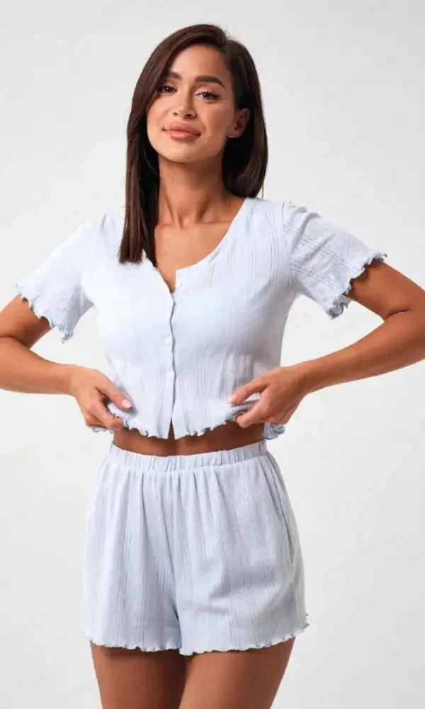 Пижама женская: топ на пуговицах и шорты (р-р S-XL)