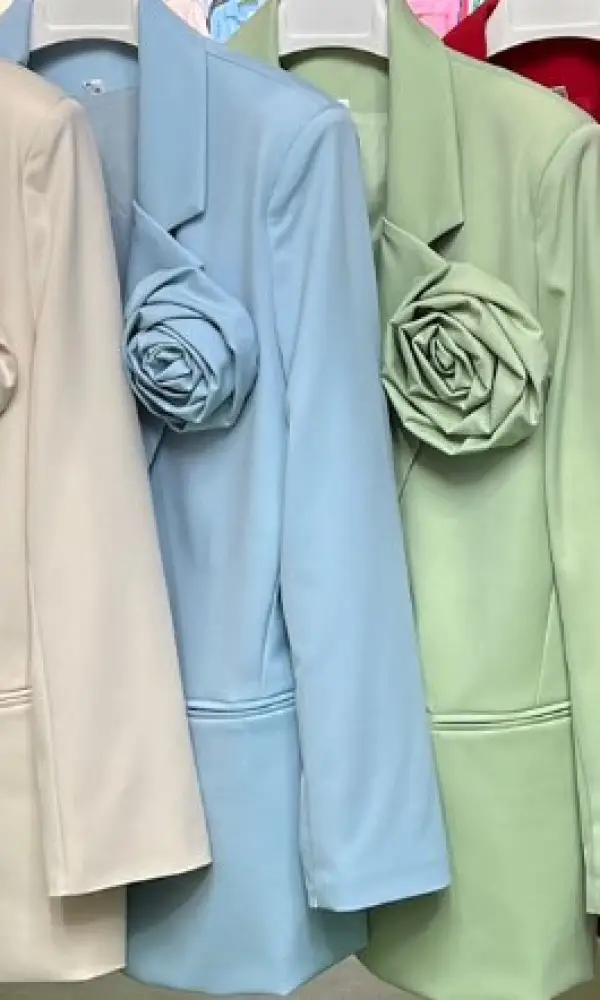 Пиджак женский с цветком ( р-р 42-44,46-48)