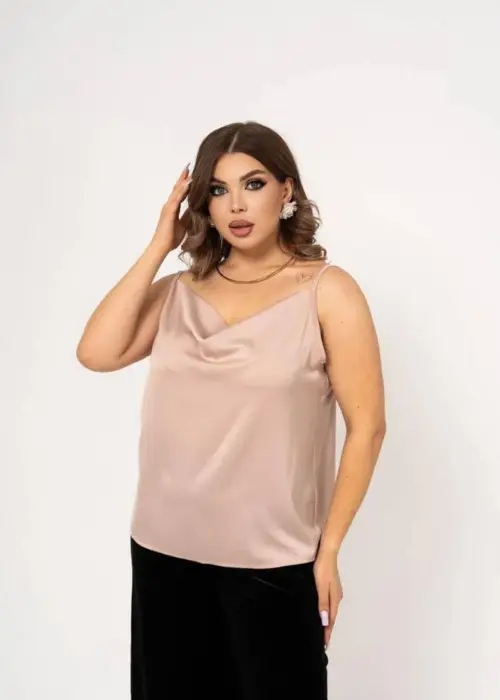 Шелковый топ под пиджак на тонких бретелях женский р-р 50-56