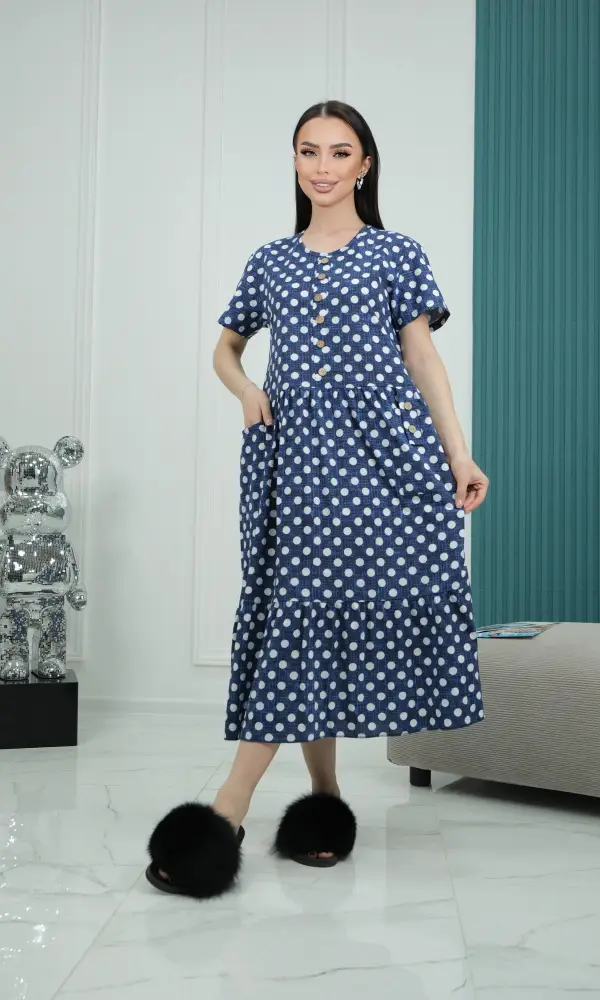 Платье в горох с карманами , длина миди ( р-р 50-60)