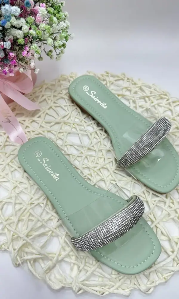 Шлёпки женские кожаные со стразами (р-р 36-40)
