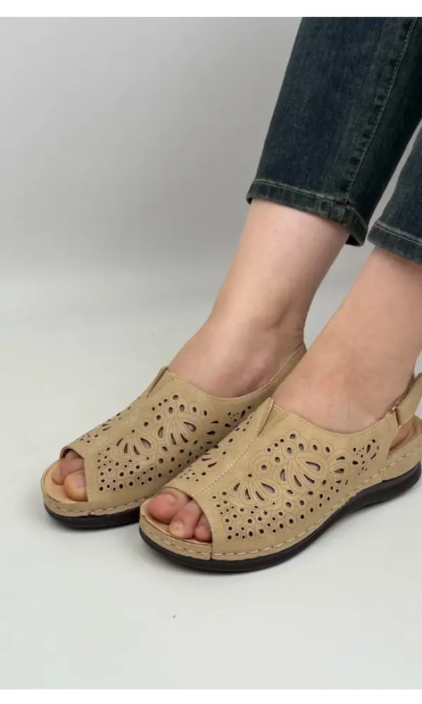 Босоножки с ремешком-липучкой женские (р-р 36-42)