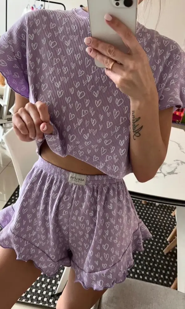 Пижама -домашний комплект с шортами ( рюши)  размер единый 