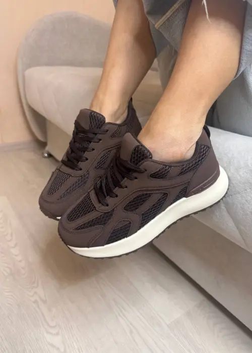 Кроссовки женские р-р 36-41