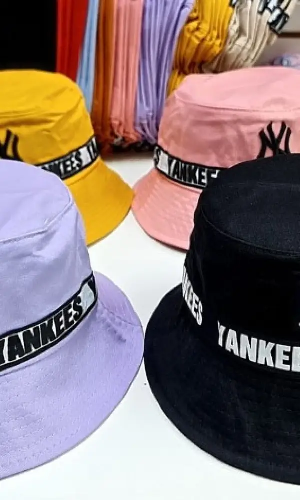 Женская панама с надписями ( р-р 55-56)