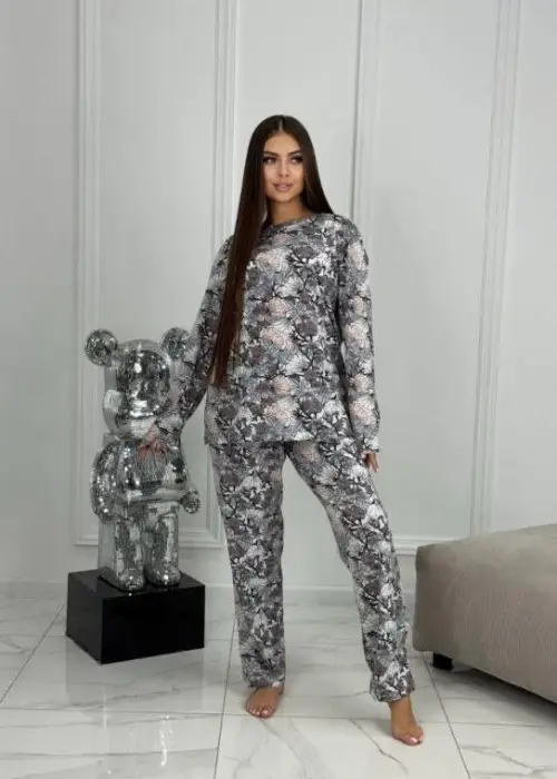 Пижама женская (кофта+брюки) р-р 52-60
