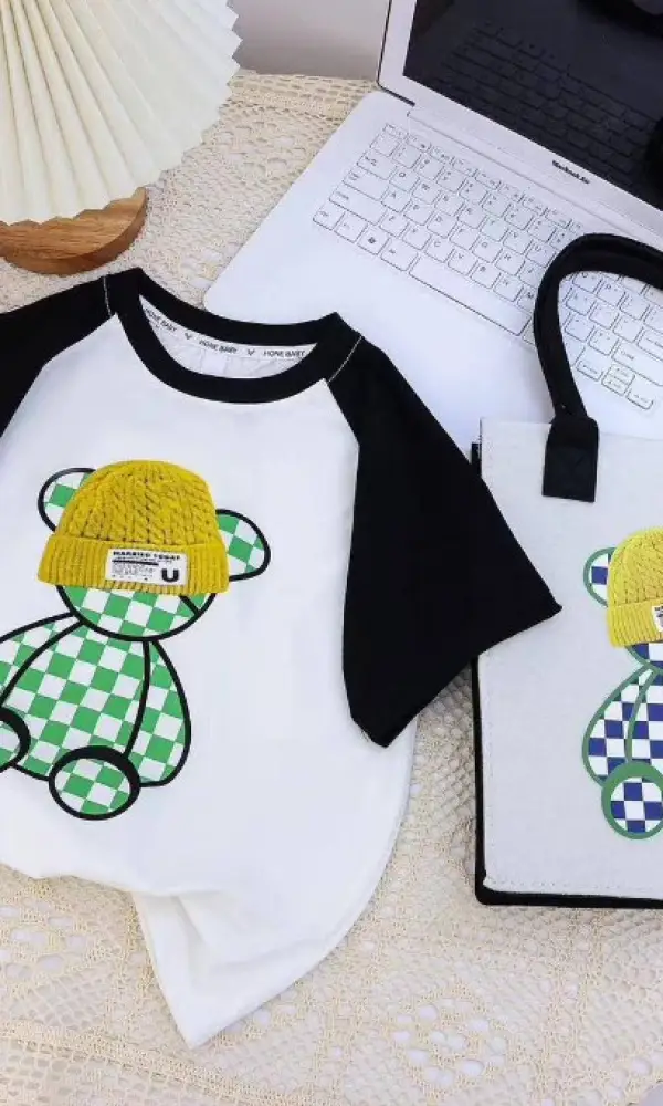 Комплект на девочку футболка-сумочка ( р-р 110-150)