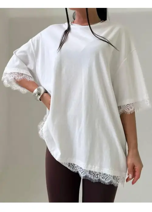 Футболка оверсайз нарядная с кружевом р-р 44-50