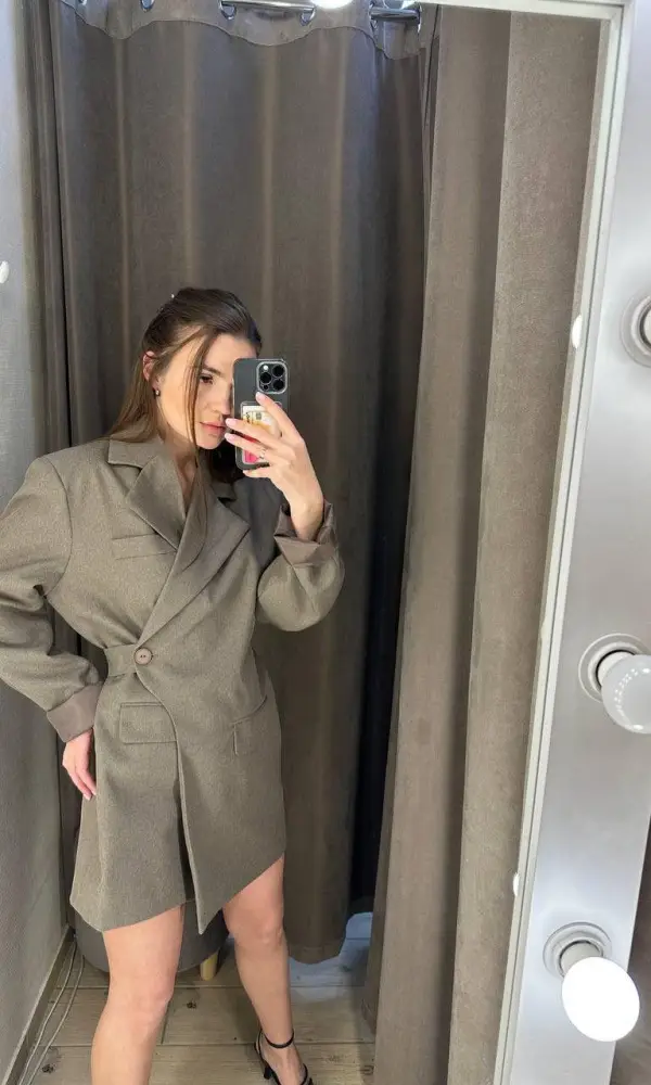 Платье-пиджак на запах ( р-р 42.44)